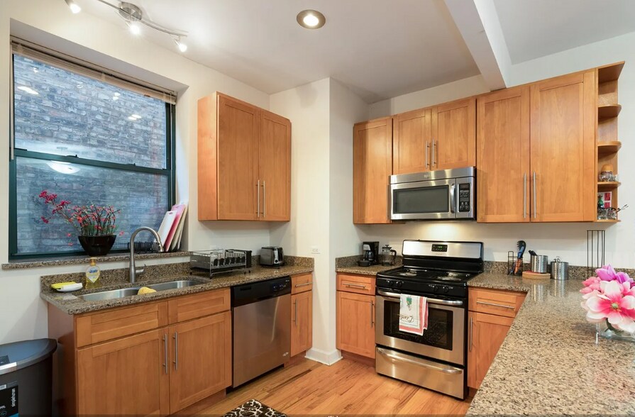 6119 S Greenwood Ave, Chicago, IL à vendre - Photo de l’immeuble – Image 2 sur 5