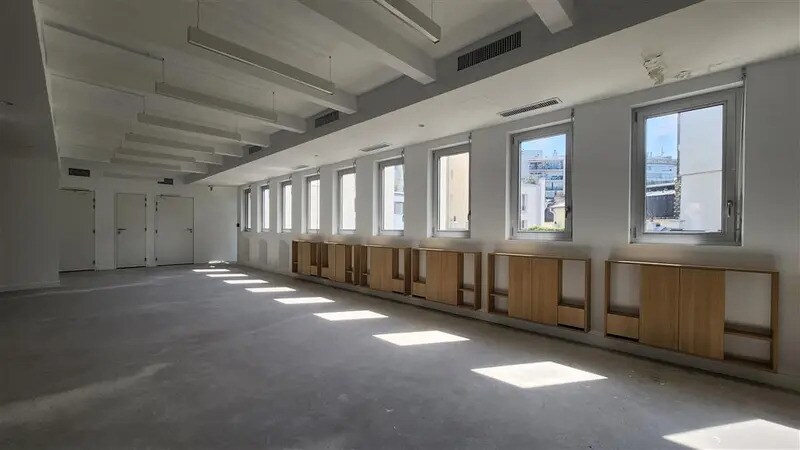 Bureau dans Paris à louer - Photo de l’immeuble – Image 3 sur 9