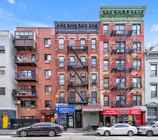 100 Madison St, New York, NY à vendre - Photo de l’immeuble – Image 3 sur 3