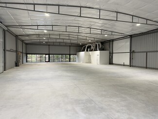 Plus de détails pour 1515 Lakeville Dr, Kingwood, TX - Industriel/Logistique à louer