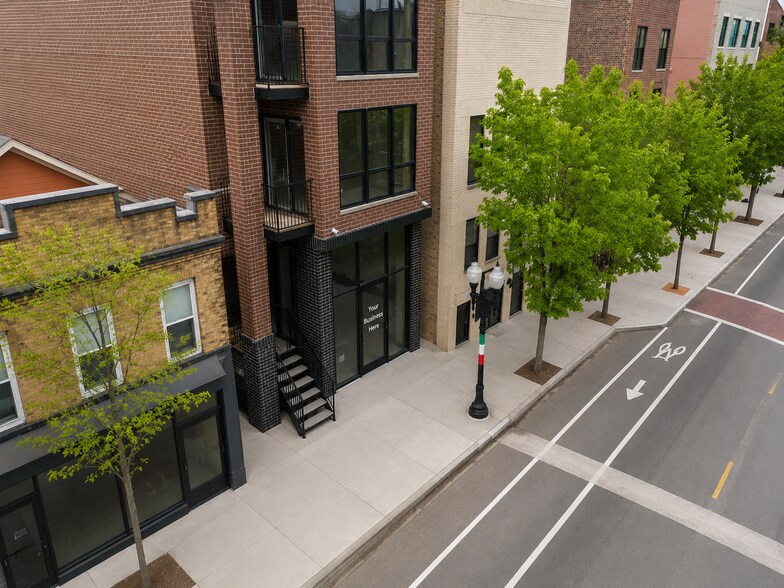1315 W Taylor St, Chicago, IL à louer - Photo de l’immeuble – Image 3 sur 9