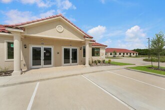 2743 Smith Ranch Rd, Pearland, TX à louer Photo intérieure– Image 2 sur 20