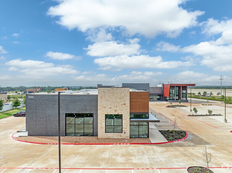 7680 183A Toll Rd, Leander, TX à louer - Photo de l’immeuble – Image 2 sur 7