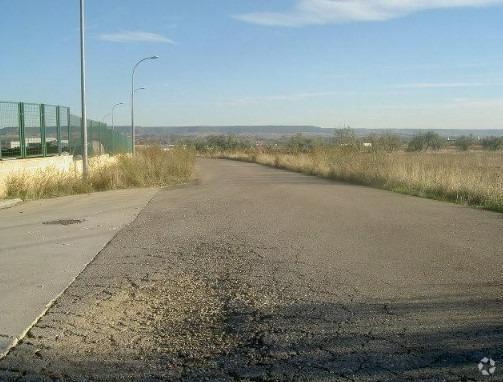 Terrain dans Yunquera de Henares, Guadalajara à vendre - Photo de l’immeuble – Image 2 sur 6