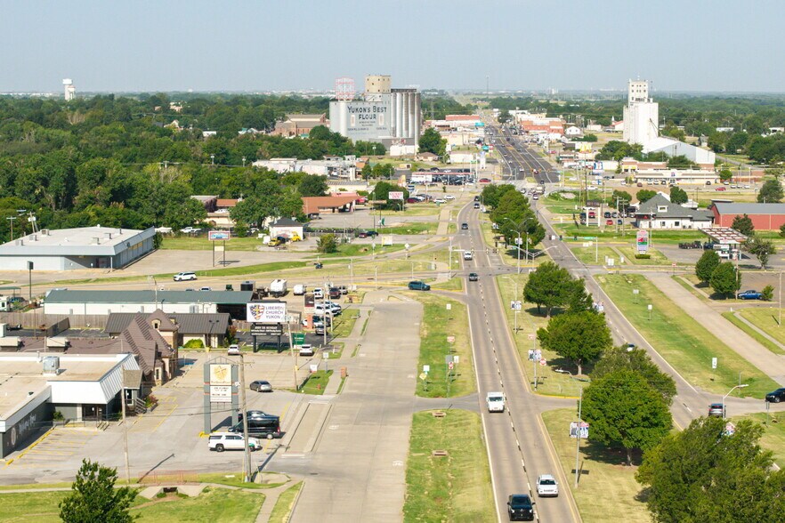 450 E Main St, Yukon, OK à vendre - Photo de l’immeuble – Image 3 sur 124