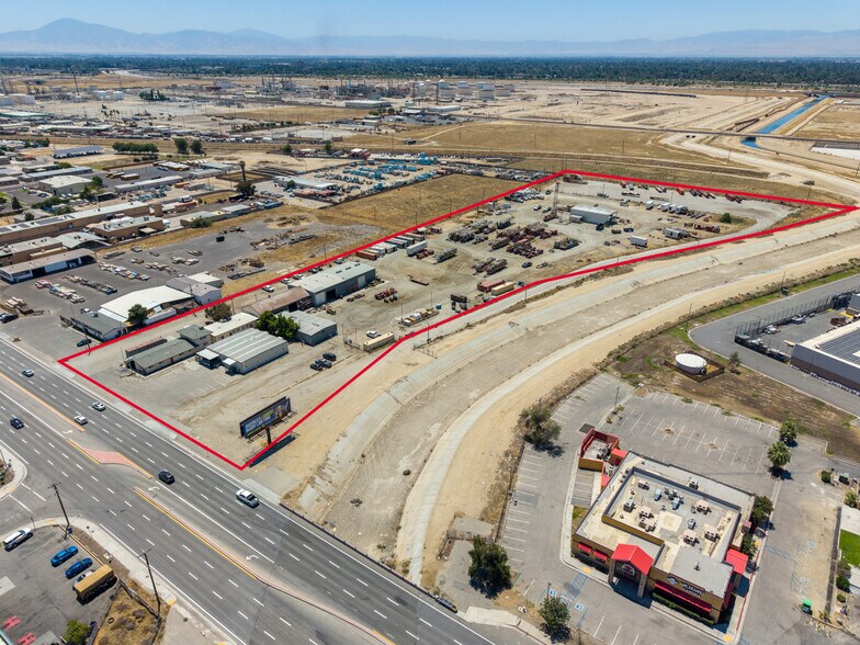 7515 Rosedale Hwy, Bakersfield, CA à louer - Photo de l’immeuble – Image 2 sur 4