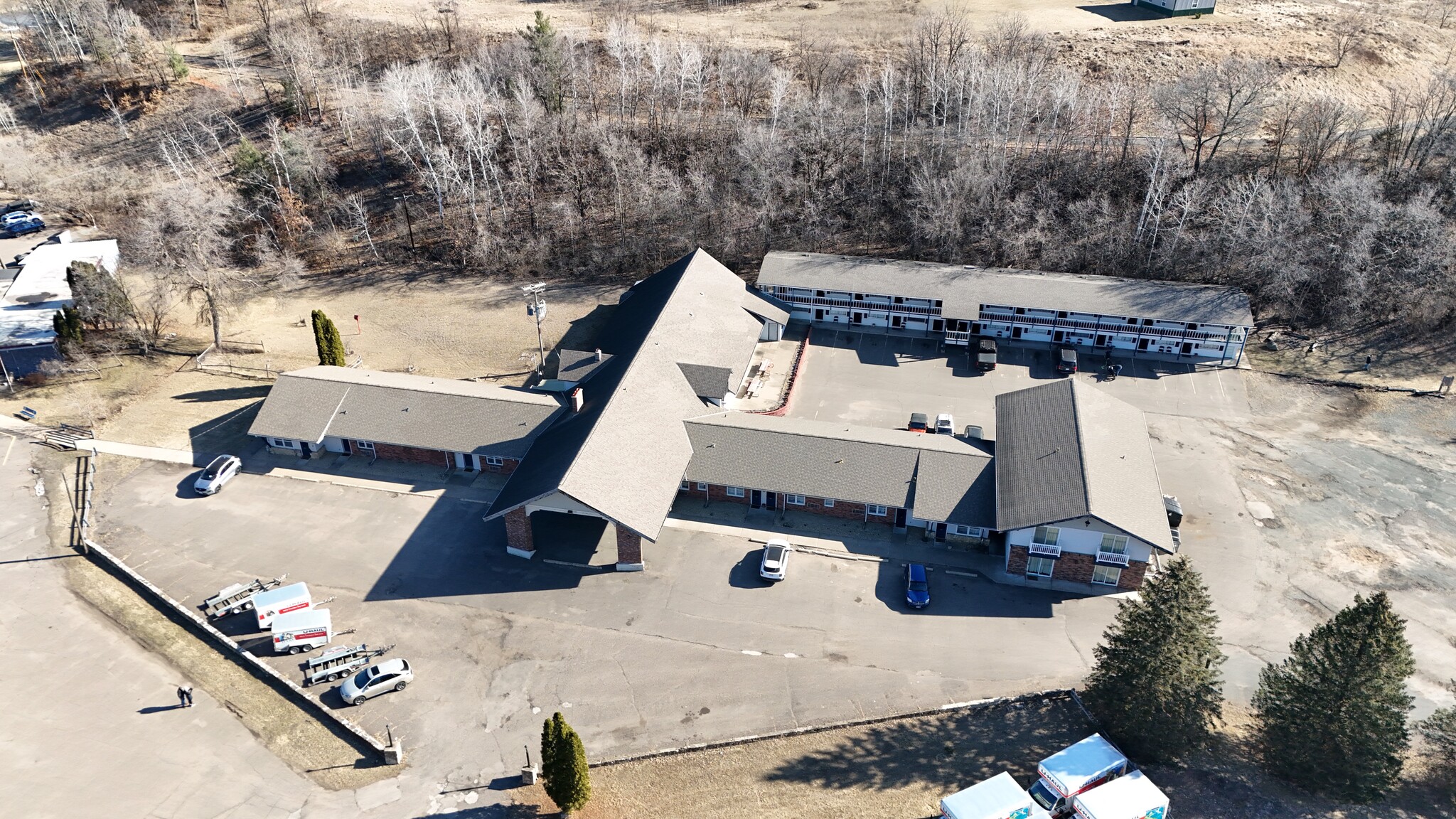 726 S Vincent St, Saint Croix Falls, WI à vendre Aérien– Image 1 sur 58
