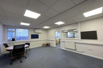 12 Tallon Rd, Brentwood à louer Photo intérieure– Image 2 sur 3