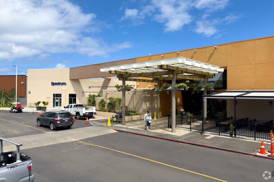 46-056 Kamehameha Hwy, Kāneohe, HI à louer - Photo de l’immeuble – Image 3 sur 6