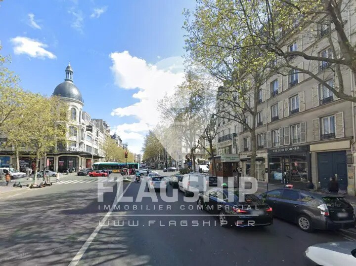 Local commercial dans Paris à louer - Photo de l’immeuble – Image 2 sur 2