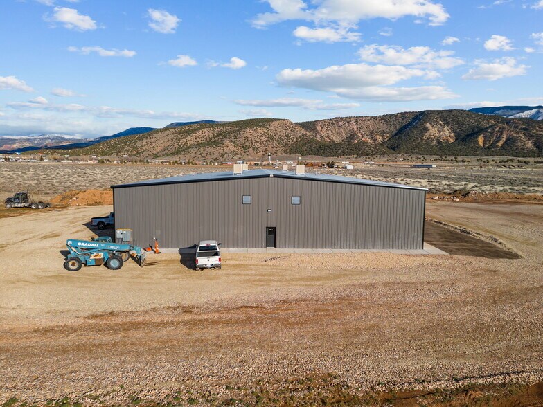 3709 5650 w, Cedar City, UT à louer - Photo de l’immeuble – Image 3 sur 41