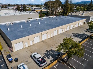 Plus de détails pour 7083 Commerce Cir, Pleasanton, CA - Industriel/Logistique à louer
