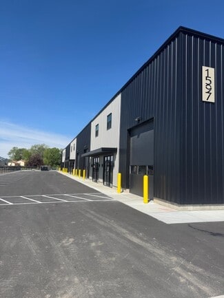 Plus de détails pour 1597 N 750 W, Harrisville, UT - Industriel/Logistique à louer