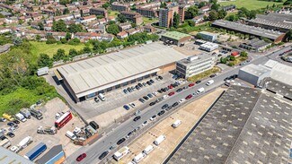 Plus de détails pour 3-5 Thames Rd, Barking - Industriel/Logistique à louer