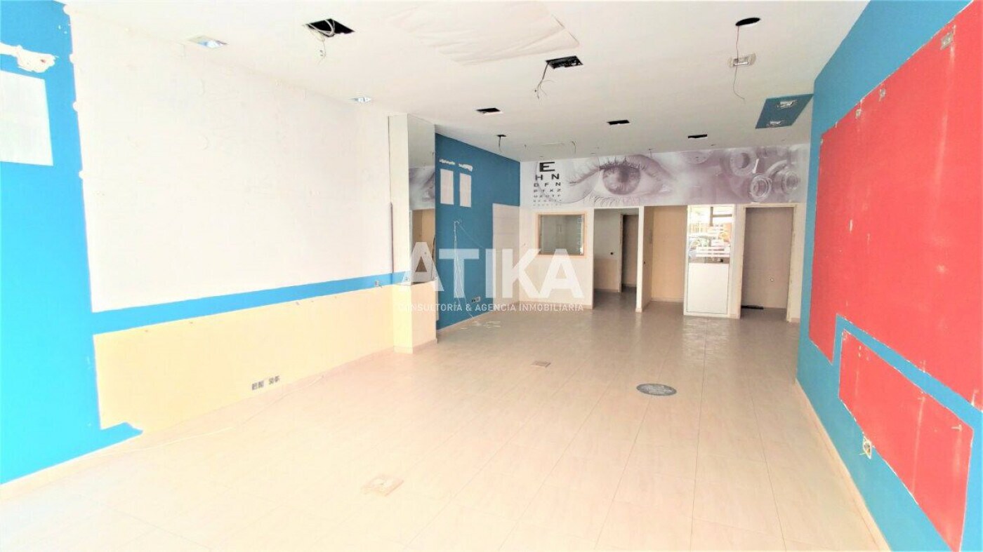 Local commercial dans Ontinyent, Valencia à louer Photo intérieure– Image 1 sur 16