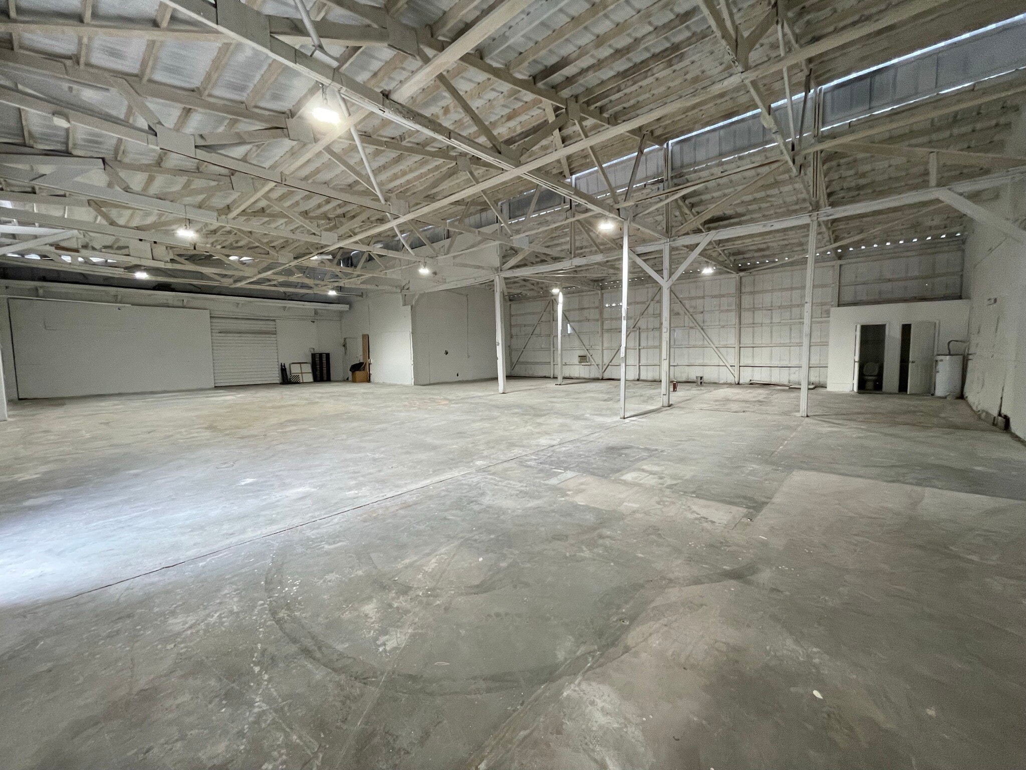 2705 E Hanna Ave, Tampa, FL à louer Photo intérieure– Image 1 sur 3