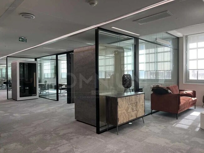 Plus de détails pour Bureau à louer