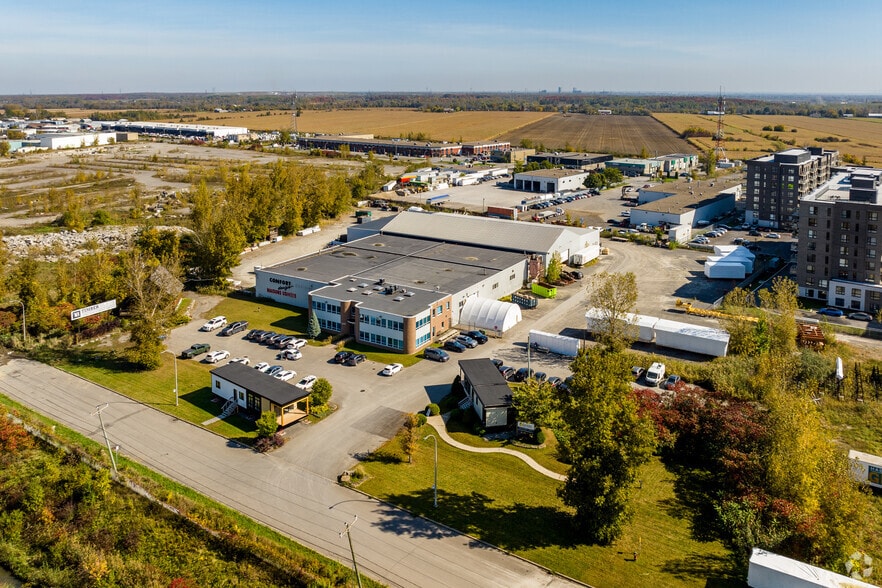 600 Rue Sicard, Mascouche, QC à vendre - Aérien – Image 2 sur 5