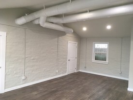 14920 1/2 Burbank Blvd, Sherman Oaks CA - Local commercial