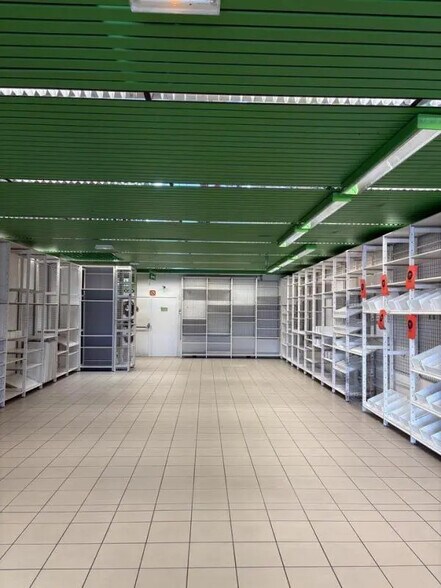 Local commercial dans Schweighouse-sur-Moder à louer - Photo de l’immeuble – Image 3 sur 7