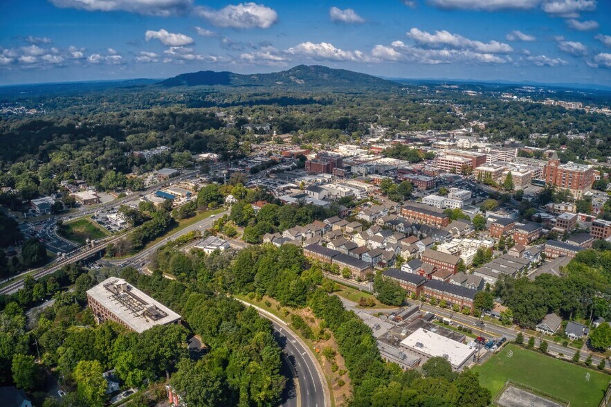 3095-3155 Johnson Ferry Rd, Marietta, GA à louer - Photo de l’immeuble – Image 1 sur 5