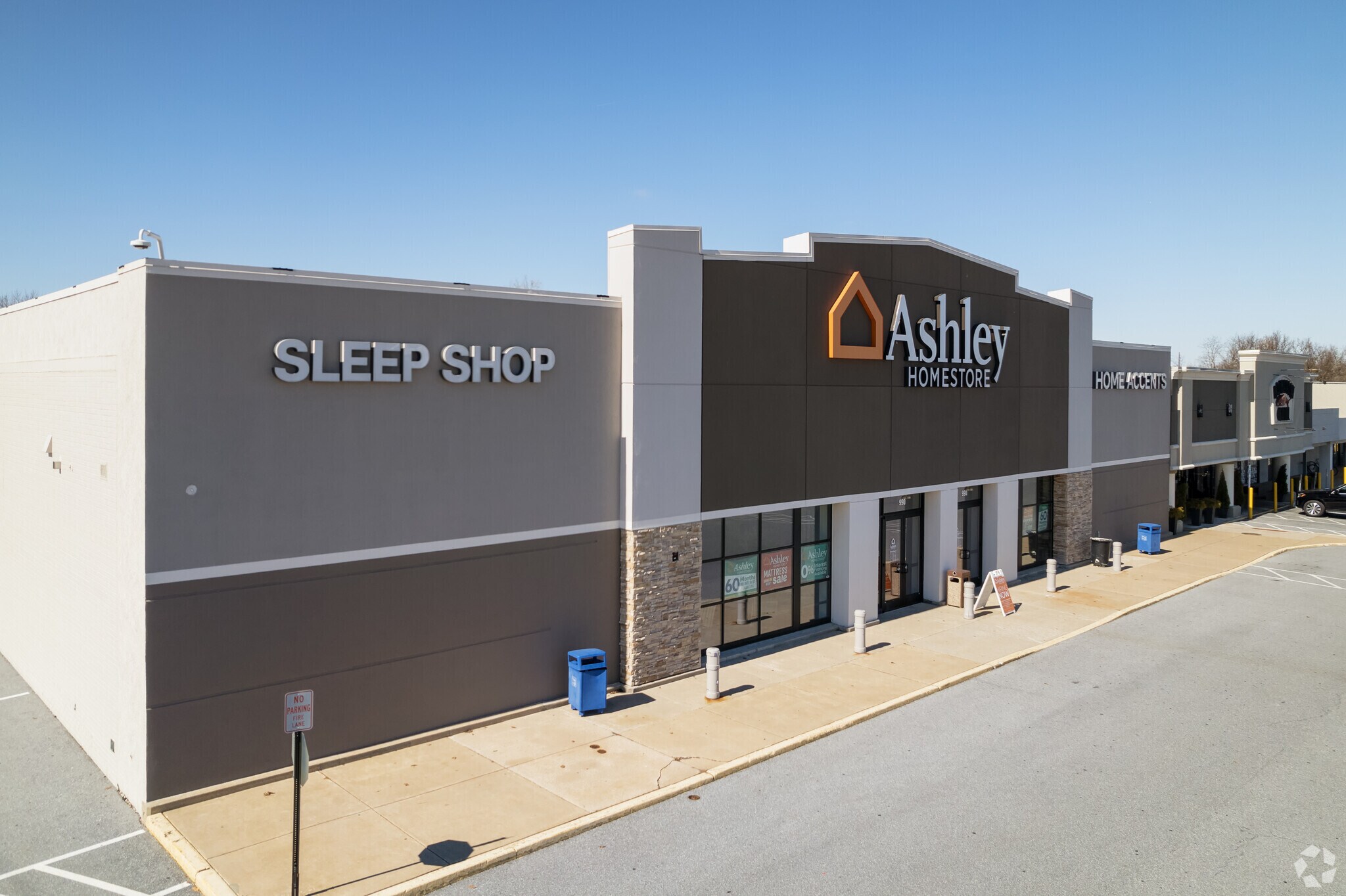 Park City Plaza portefeuille de 2 biens à vendre sur LoopNet.fr Photo principale– Image 1 sur 8