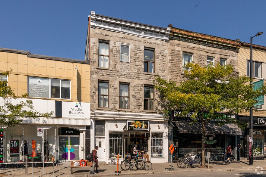1563 Av Du Mont-Royal E, Montréal, QC à louer - Photo de l’immeuble – Image 2 sur 4