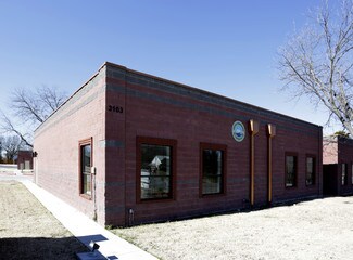 Plus de détails pour 3103 N McDonald St, McKinney, TX - Local d'activités à louer