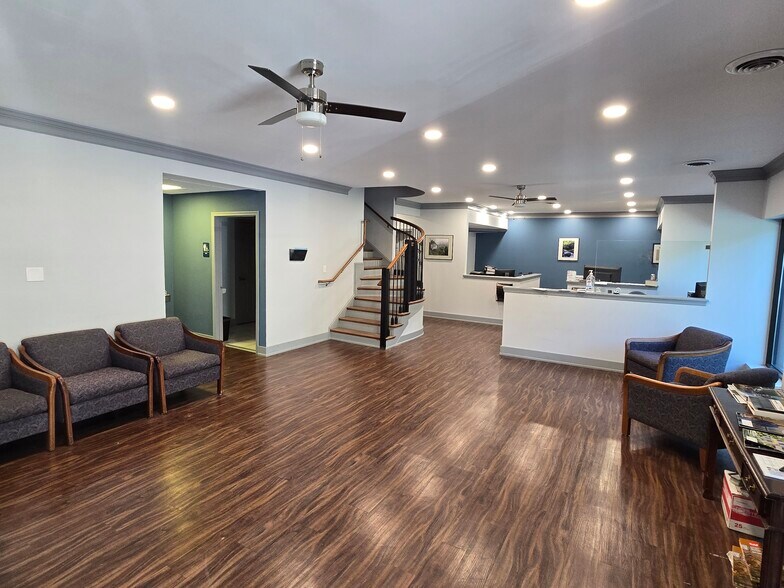 670 Cambridge St, Fredericksburg, VA à louer - Photo intérieure – Image 3 sur 8