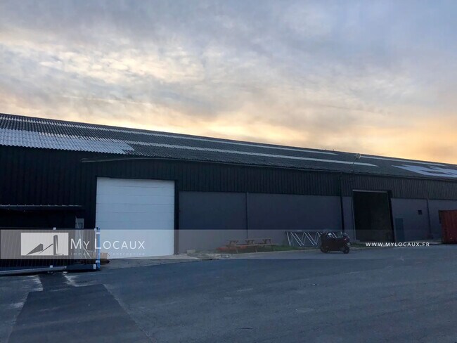 Plus de détails pour Industriel/Logistique à louer