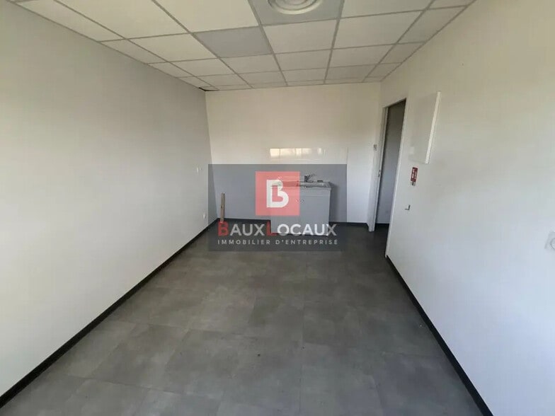 Bureau dans Avignon à louer - Photo de l’immeuble – Image 3 sur 10