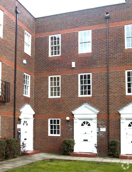 Station Appr, Wickford à louer - Photo de l’immeuble – Image 2 sur 4