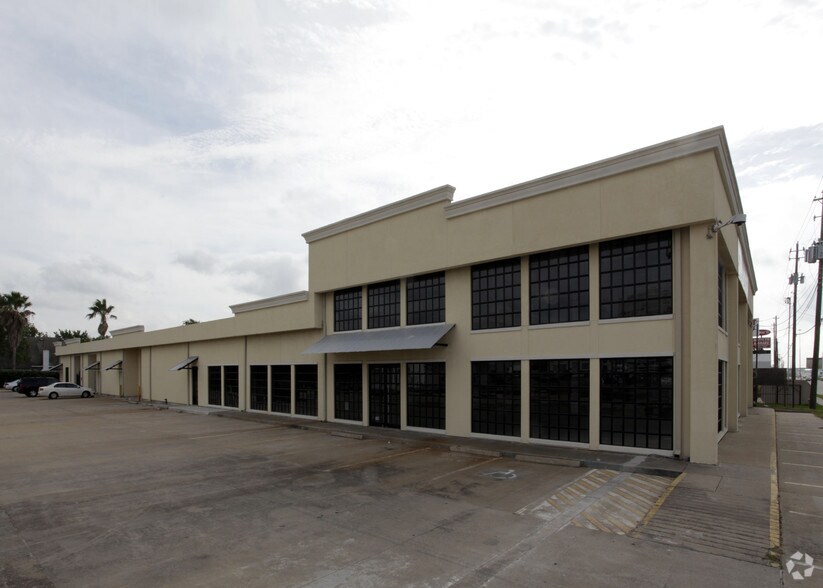11522 Old Katy Rd, Houston, TX à louer - Photo de l’immeuble – Image 3 sur 6
