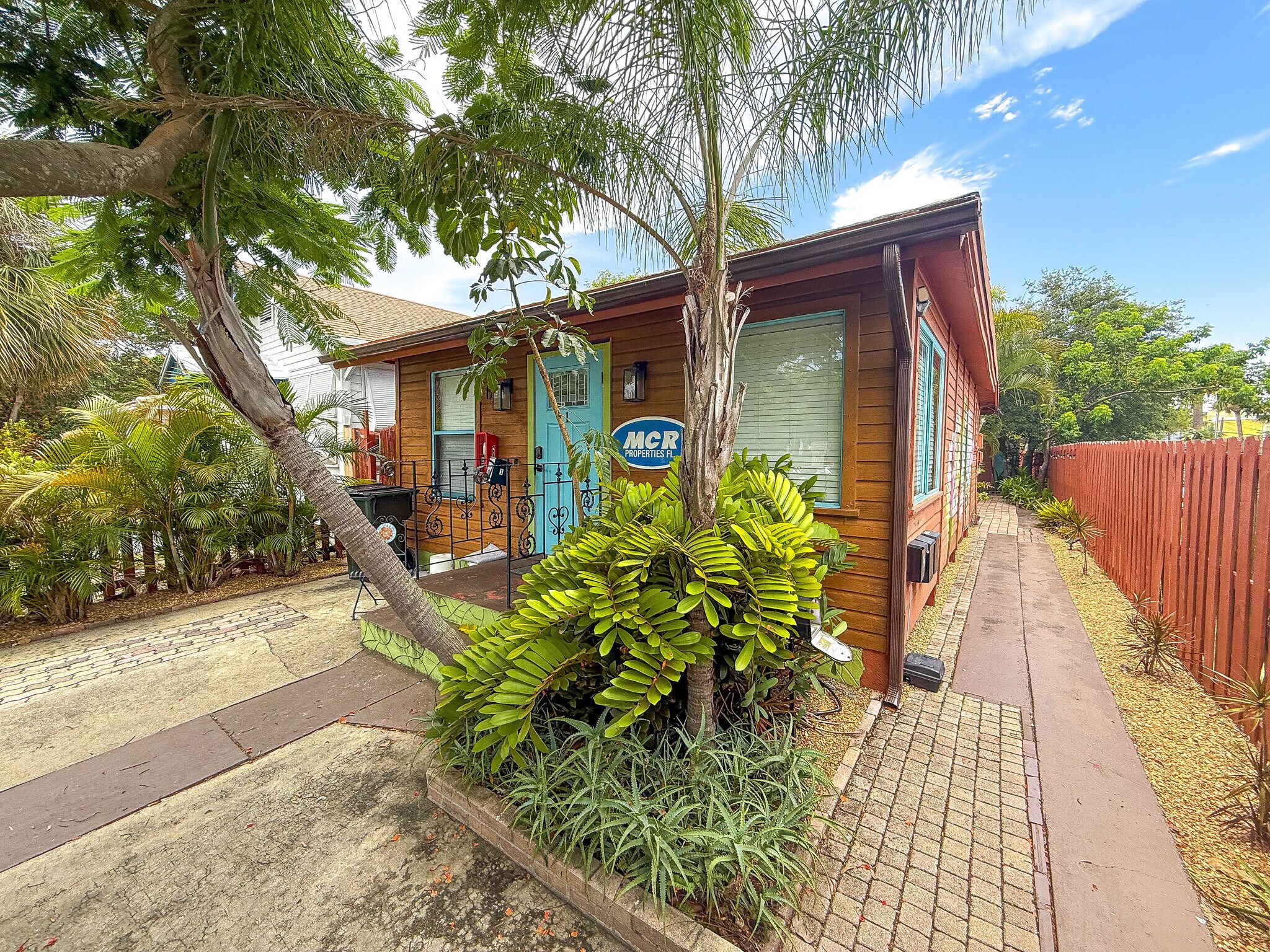 17 S L St, Lake Worth, FL à vendre Photo de l’immeuble– Image 1 sur 12
