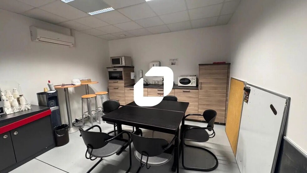 Bureau dans Niederhausbergen à louer - Photo intérieure – Image 2 sur 8