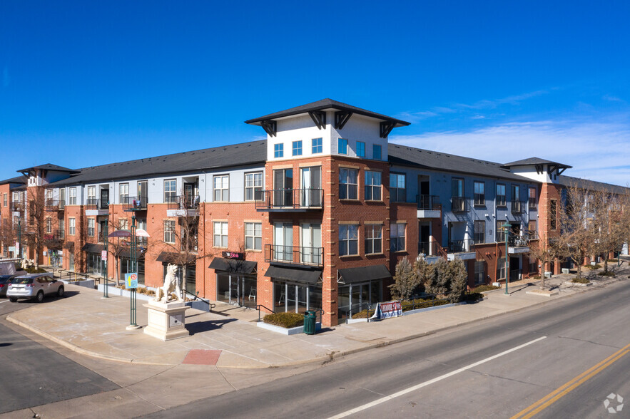 801-901 Englewood Pky, Englewood, CO à louer - Photo principale – Image 1 sur 35
