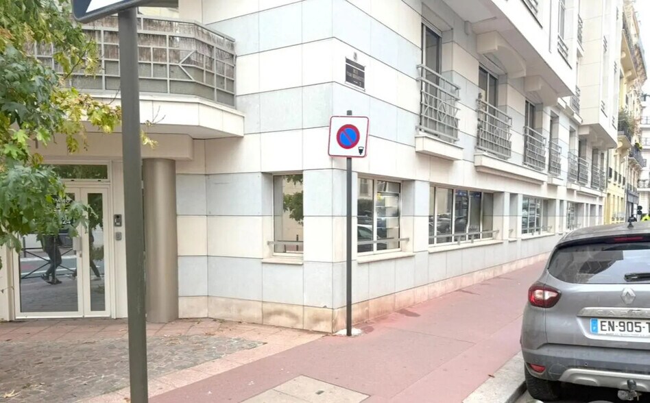 Local commercial dans Levallois-Perret à vendre - Photo de l’immeuble – Image 1 sur 12