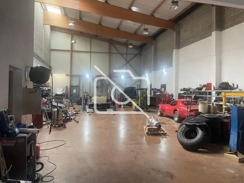 Industriel/Logistique dans Pontault-Combault à vendre - Photo intérieure – Image 2 sur 5