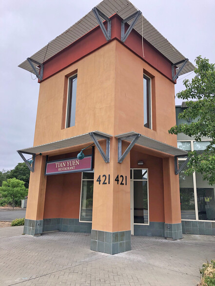 421 S Cloverdale Blvd, Cloverdale, CA à vendre - Photo de l’immeuble – Image 2 sur 7