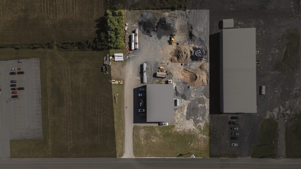 1165 Boul Industriel, Farnham, QC à vendre - Photo de l’immeuble – Image 2 sur 15