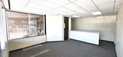 4545 Fuller Dr, Irving, TX à louer Photo intérieure– Image 1 sur 10