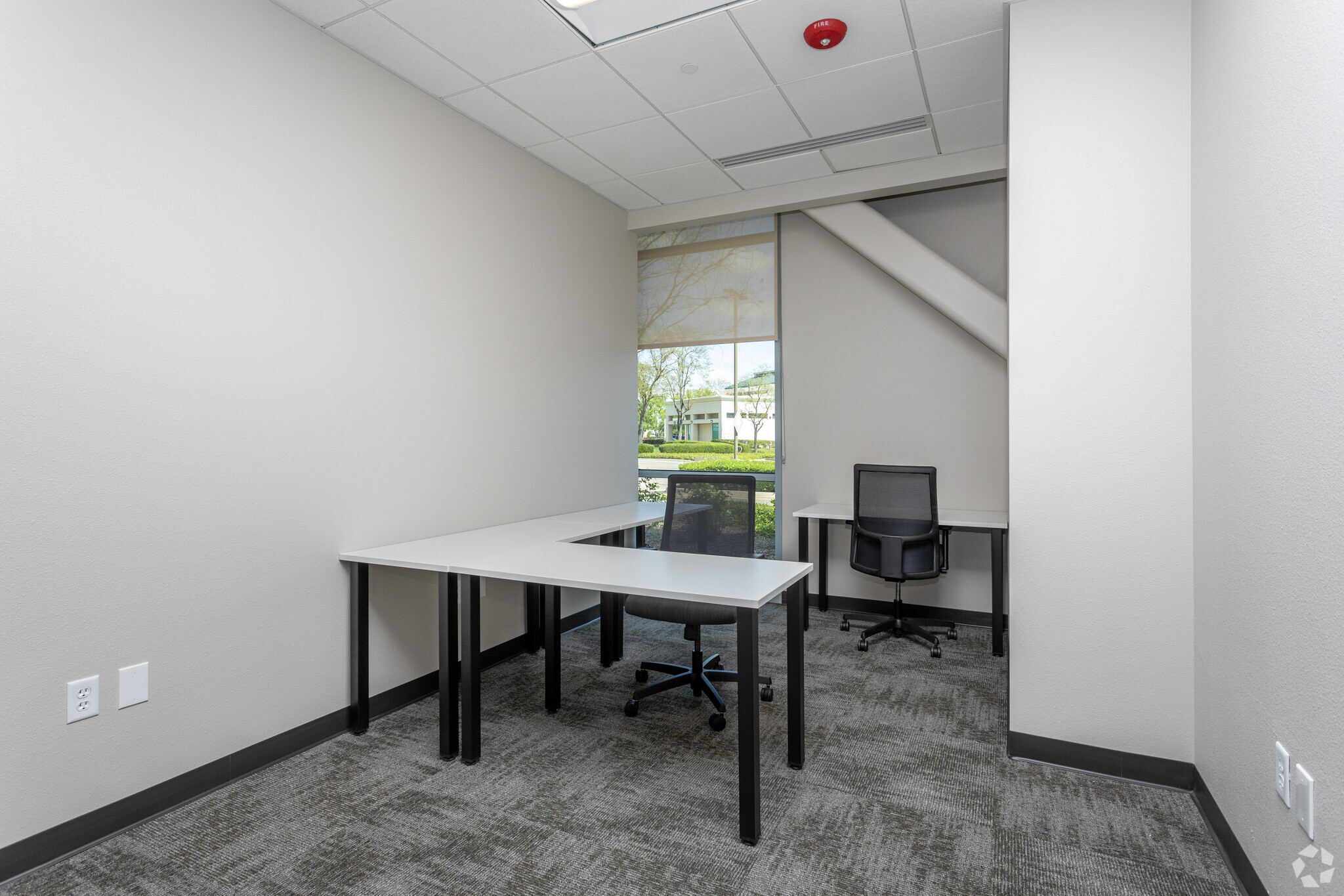 265 E River Park Cir, Fresno, CA à louer Photo intérieure– Image 1 sur 1