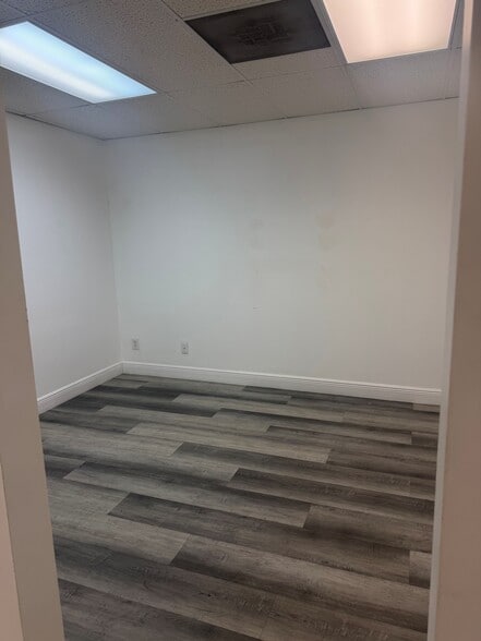 3908 N 29th Ave, Hollywood, FL à louer - Photo intérieure – Image 3 sur 13
