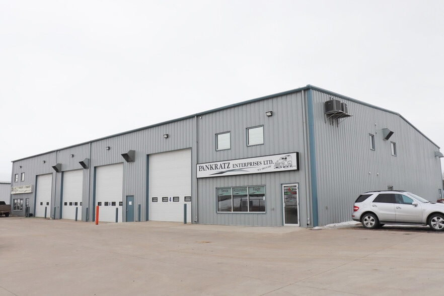 3400 Golf Course Rd N, Stony Plain, AB à louer - Photo de l’immeuble – Image 3 sur 3