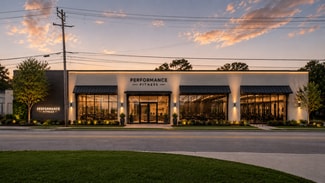 Plus de détails pour 32315 Grand River Ave, Farmington, MI - Local commercial à louer