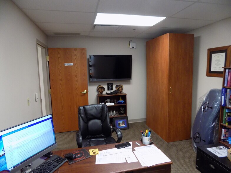 2100 Market St, Wheeling, WV à louer - Photo intérieure – Image 3 sur 9