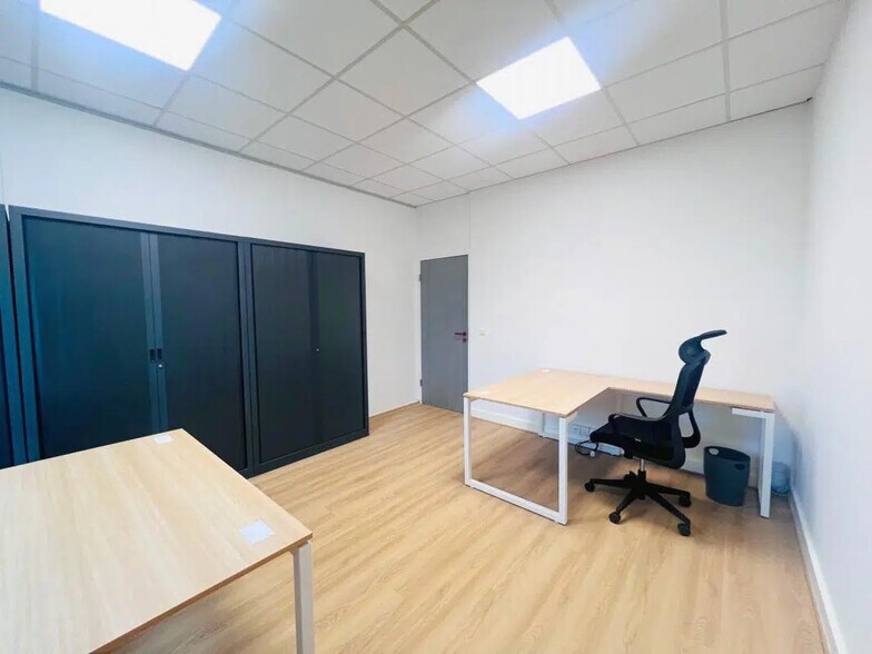 Bureau dans Noisy-le-Roi à louer - Photo de l’immeuble – Image 2 sur 4