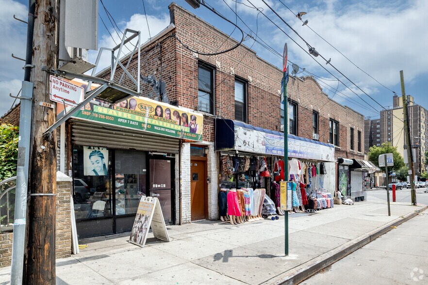 17001 Jamaica Ave, Jamaica, NY à louer - Photo de l’immeuble – Image 2 sur 3