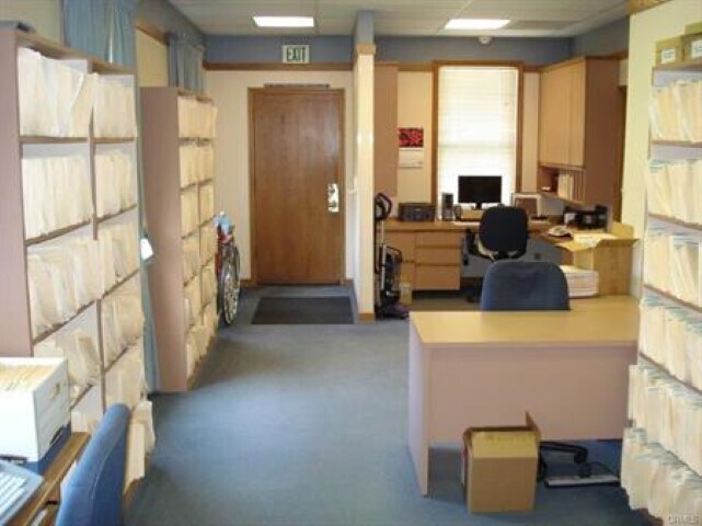 411 W 20th St, Merced, CA à louer - Photo intérieure – Image 2 sur 11