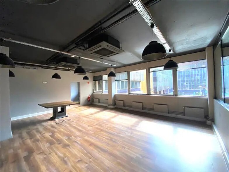 Bureau dans Fontenay-sous-Bois à louer - Photo intérieure – Image 2 sur 6